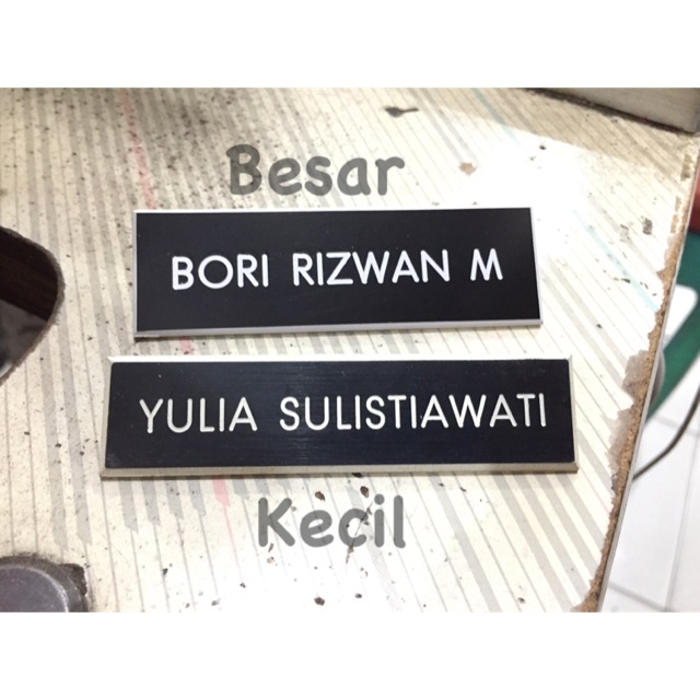 

Papan Nama Grafir / Papan Nama Dada / diukir
