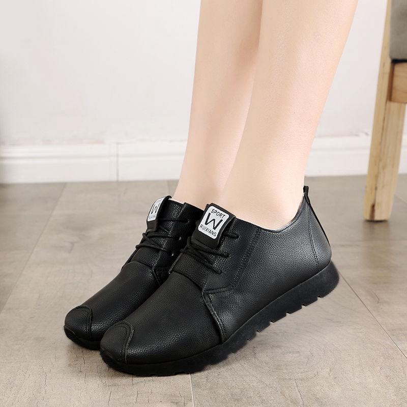  Sepatu  Sneakers Wanita Bahan  Kulit Sol  Lembut Gaya Korea 