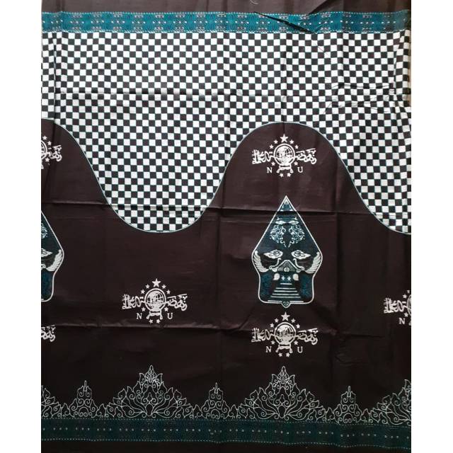 Sarung Batik NU Wayangan Gunungan
Batik Rengganis Kota Pekalongan
Pusat Batik NU Jaket NU Sarung NU