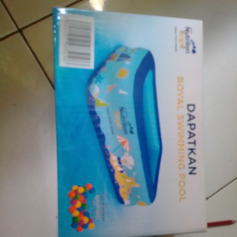 NUTRILON ROYAL SWIMMING POOL