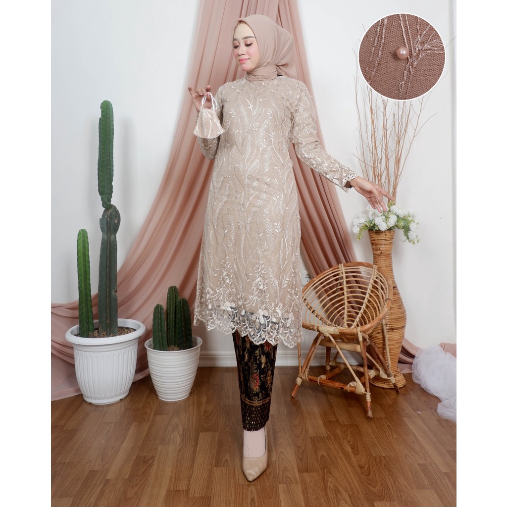 Setelan Outfit Kebaya Tunik Tulle Modern Dress Pesta Wisuda Kondangan Wanita Terbaru By Laquse_kebaya2