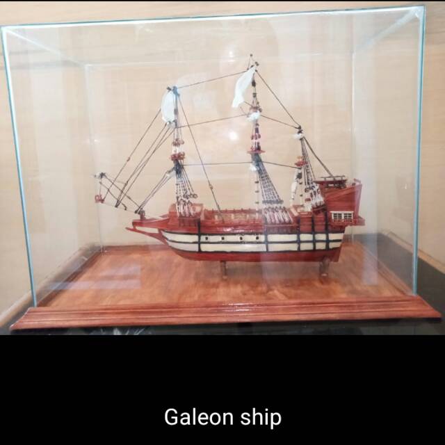 Perahu/Kapal Miniatur dari kayu - real picture