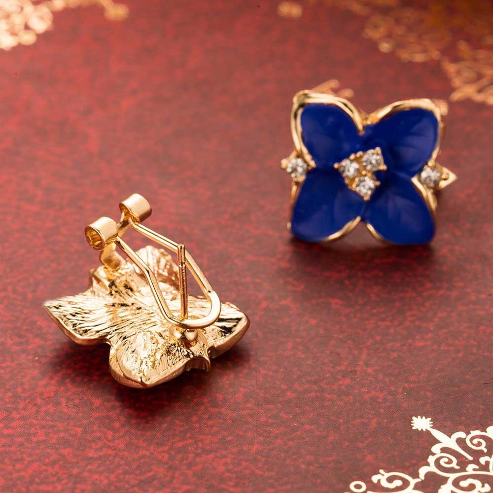 Anting Giwang Klasik Elegan Model Bunga Camellia Gaya Korea Dengan Kristal Warna Biru Untuk Wanita