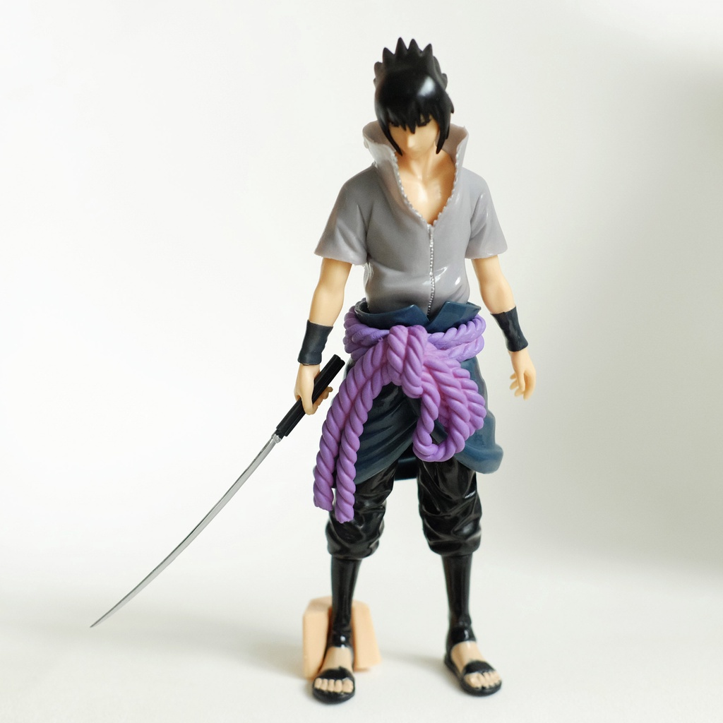 ANIME ACTION FIGURE - SASUKE UCHIHA WIELDING KATANA - NARUTO SHIPPUDEN - HOBI KOLEKSI
