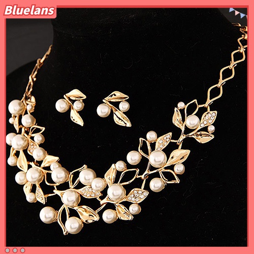 Bluelans Set Anting Tusuk + Kalung Choker Wanita Desain Daun Hias Mutiara Imitasi Untuk Pengantin