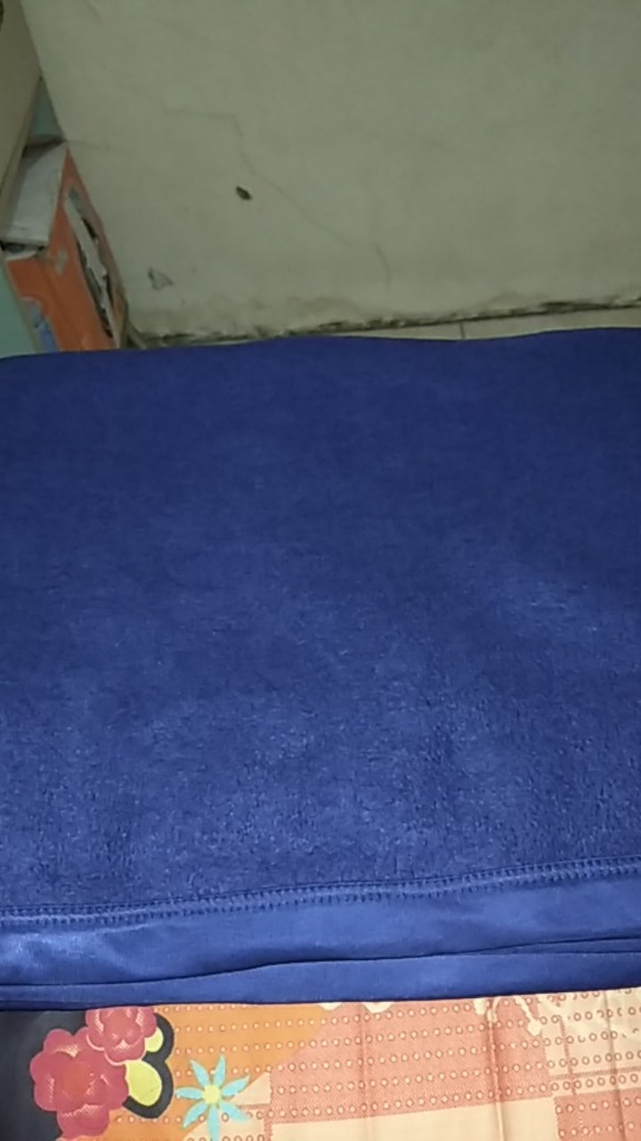 Selimut Polos Kurnia Uk 160x200