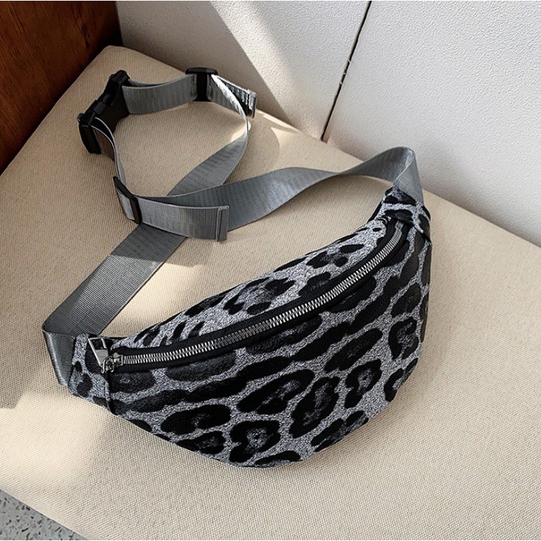 JK  442 1KG MUAT 4PCS WAISTBAG WANITA IMPORT