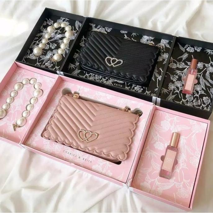 

KADO ULANG TAHUN TAS WANITA C.K HAMPERS BIRTHDAY GIFT BOX VALENTINE SCS543D3