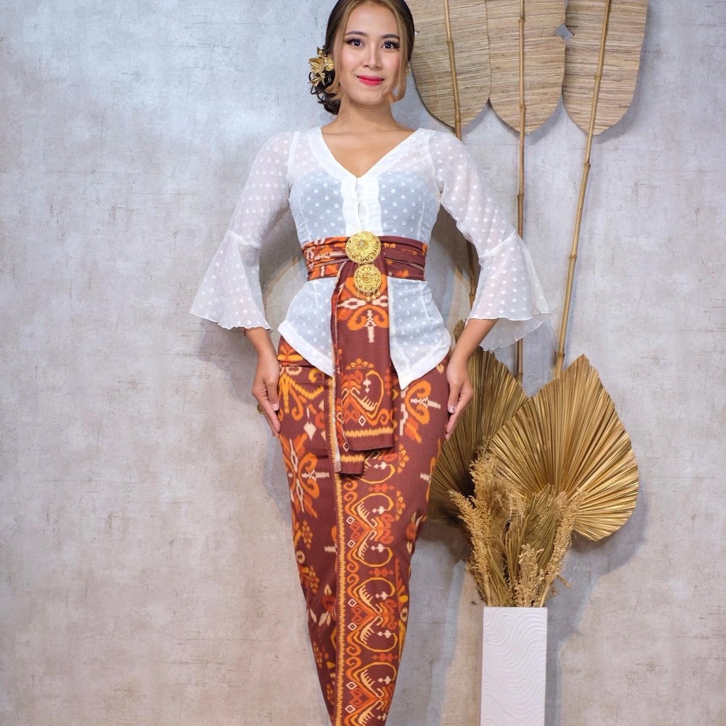 (KODE7) ONE SET KEBAYA JADI YORYU URAGIRI TROMPET+KAMEN MOSCREPE+SELENDANG-Putih natural