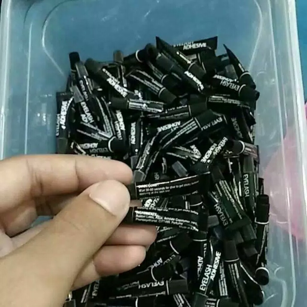 Lem Bulu Mata Eyelash Extension Glue Lem Bulumata Tahan Lama Tidak Perih Lem Bulumata Hitam Impor Bagus Murah (1 Gram)