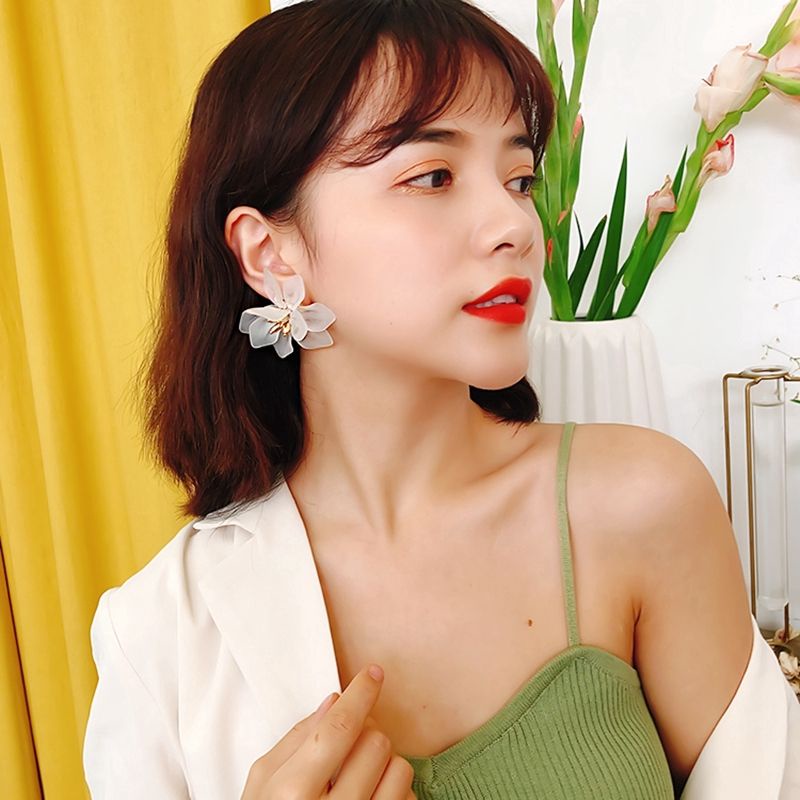 Aira Earring/ Anting bunga ukuran Besar