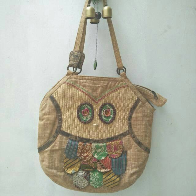 Tas Unik Owl dari kain perca warna gold