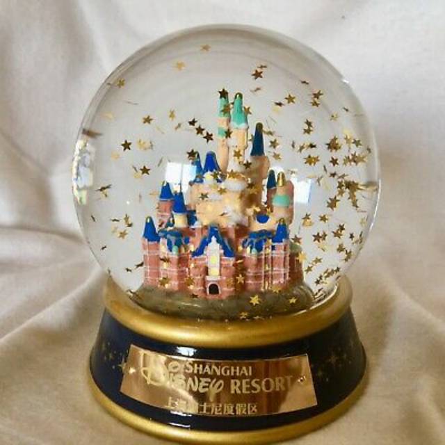 Disneyland Shanghai SnowGlobe Original
Bola Kaca Disney Castle Snow Globe