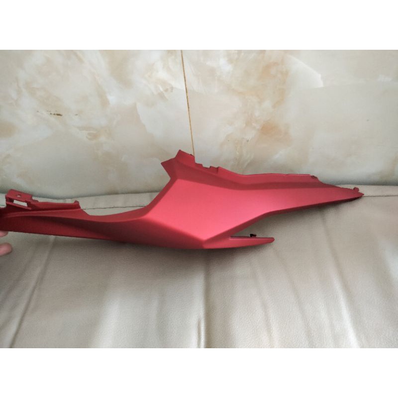 COVER BODY BELAKANG KIRI CBR250RR K64 CBR 250RR MERAH DOFF ORIGINAL