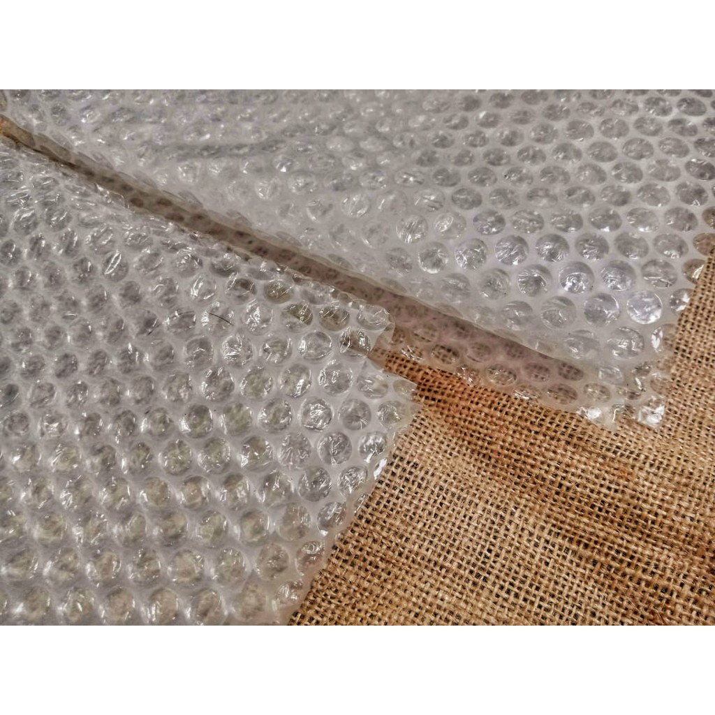 

Penambahan Bubble Wrap Packing