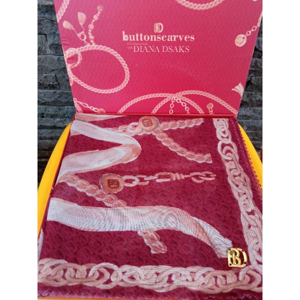 (SOLD) Buttonscarves Chain "RUBY" Preloved  tag Malaysia