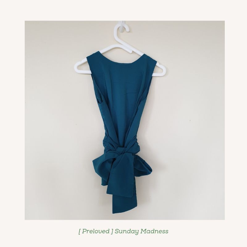 Preloved Baju Cewek Warna Hijau Emerald