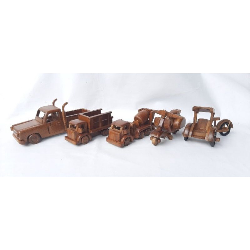 Miniatur kayu jati asli grosir murah / diecast mobil, truk, vespa, becak kayu
