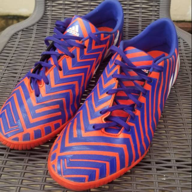 Sepatu Futsal Adidas Absolado