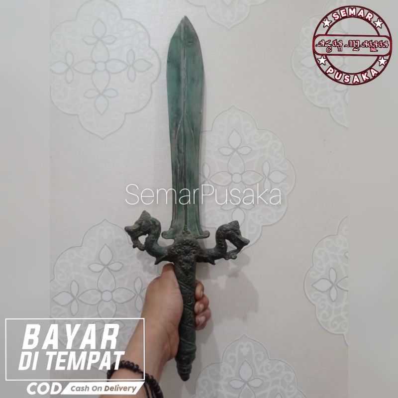 Artefak Kadga Trs Naga