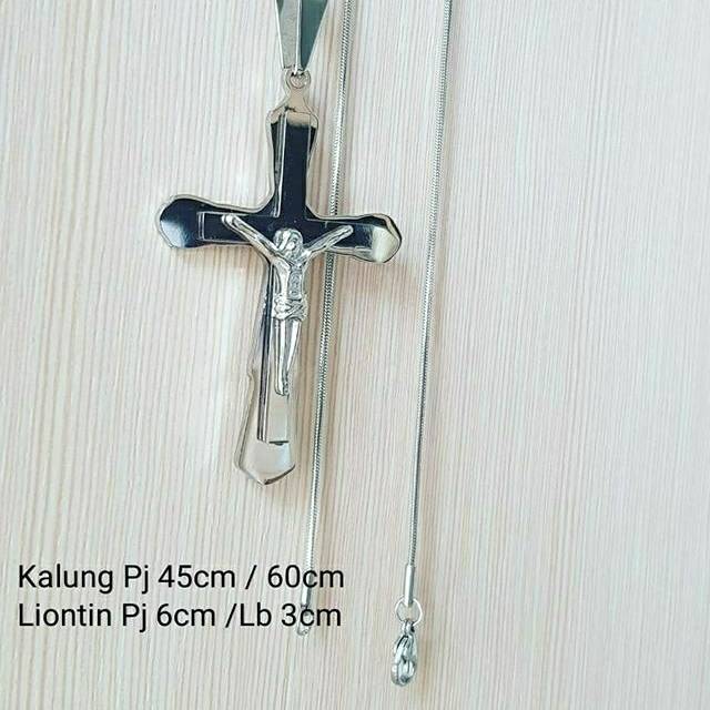 Kalung fashion salib  Kalung Rohani Jesus titanium  Silver import Antikarat KD42