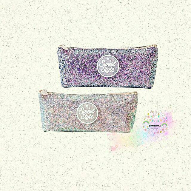 

SWEET STYLE GLITTER PENCIL CASE