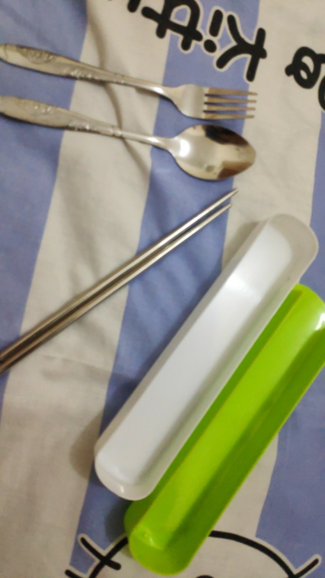 Set Alat Makan Sendok Garpu Sumpit Stainles Yogya Plus Wadah Dorong