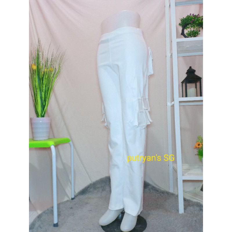 celana senam kargo putih