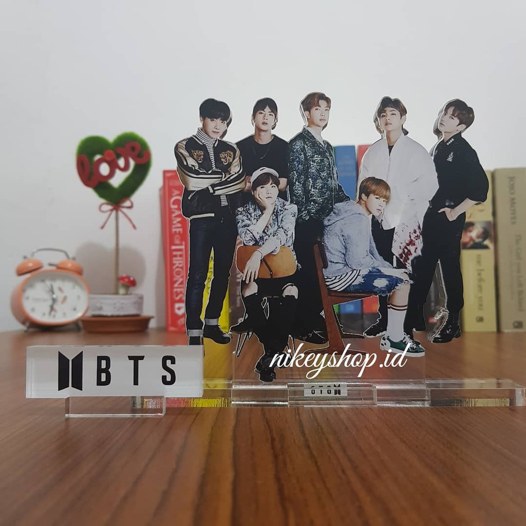 Standee BTS 15x10 Custom, Standee BTS Akrilik