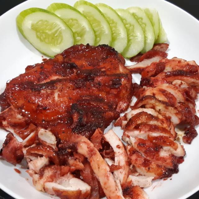 

CHARSIU PANGGANNG CHICKEN (500 Gr) / Ayam bumbu /NON MSG /HALAL