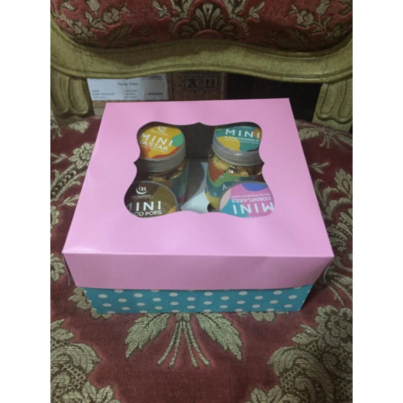 

hampers Ina cookies mini isi 4