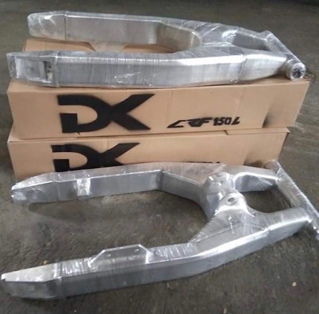 swing arm almunium merk dx untuk klx dtracker crf 150