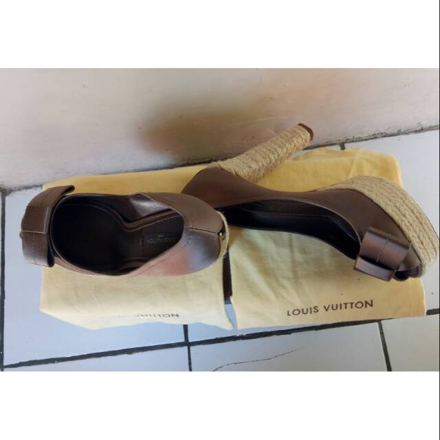 PRELOVED Heels ori LV