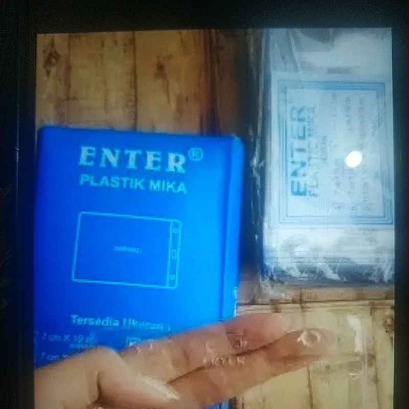 

PLASTIK mika name tag 10,5cm x 16cm,vertikal/ tegak berdiri isi 100 pcs