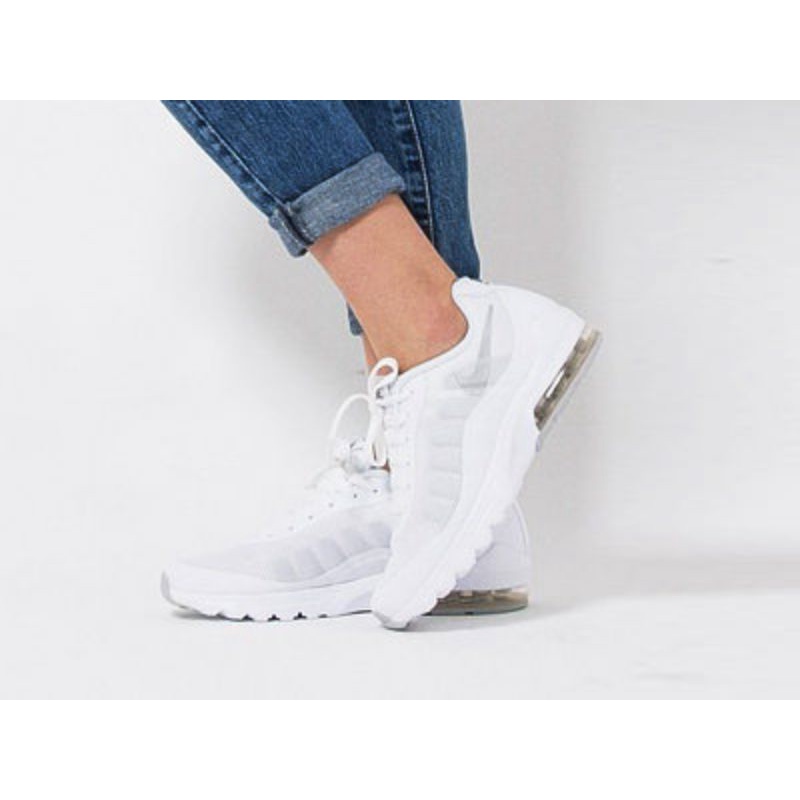 Nike Air Max Invigor Womens Shoes White Silver Original Sepatu Lari Wanita AirMax Putih Asli BNIB