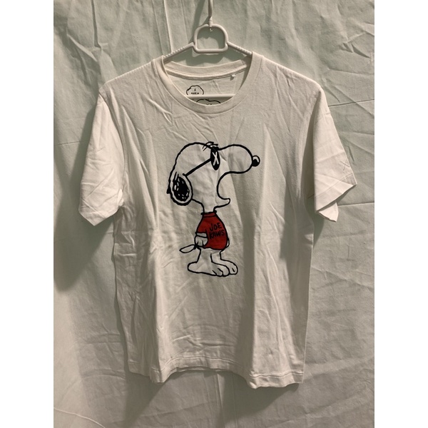 Uniqlo X Kaws Kaos Snoopy