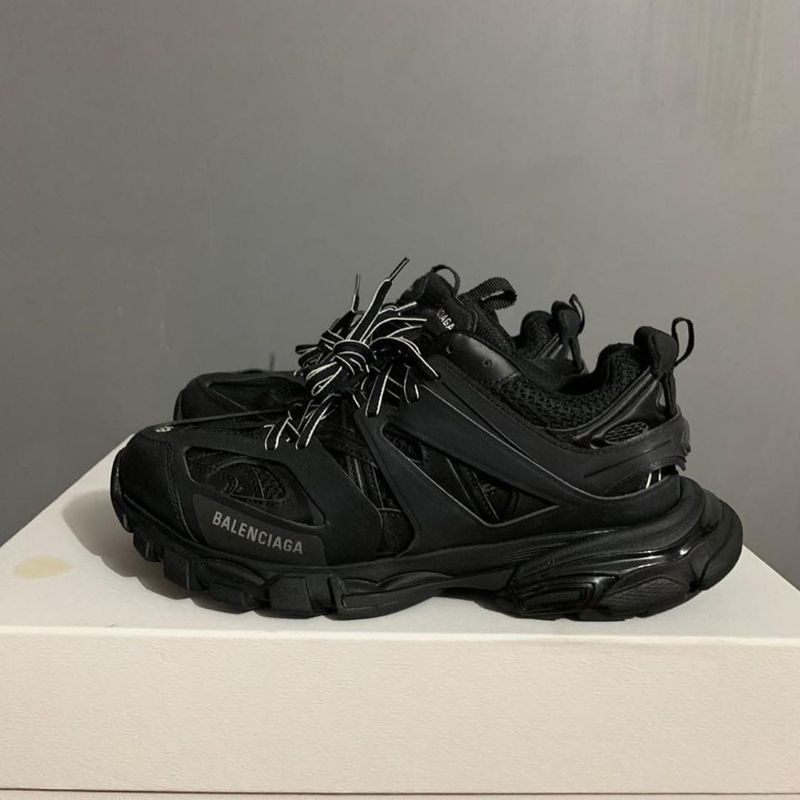 Balenciaga Track black