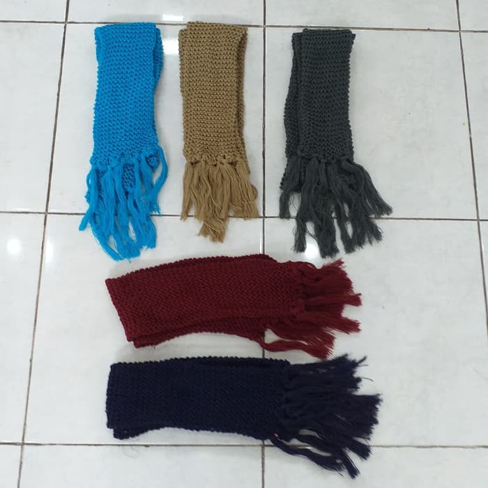 Syal Rajut Warna Garis  Atau Ikat Kepala**