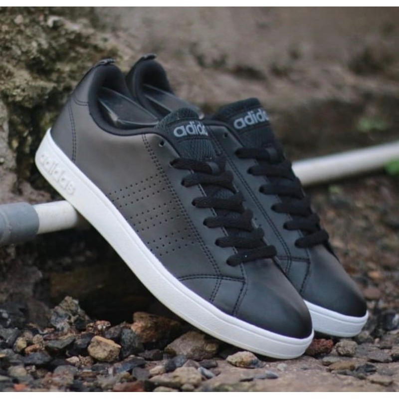 Sepatu Sneakers Adidas Neo Advantage Hitam putih dan Hitam polos