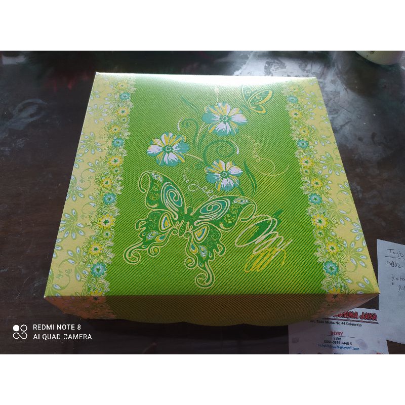 

kardus kotak nasi 21,5cm x 21,5cm x 7 cm isi 10