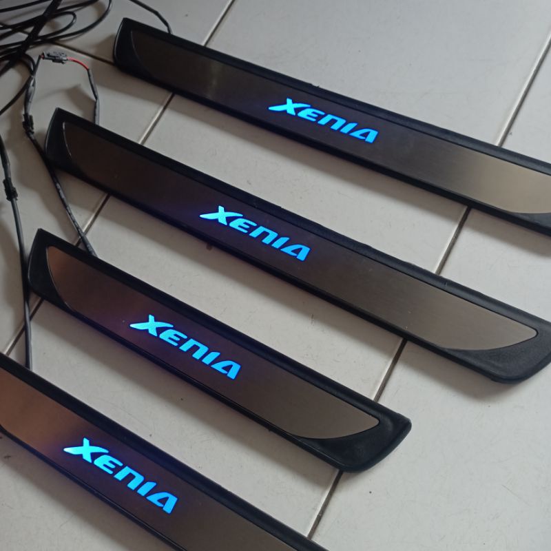 Sillplate samping lampu LED all new Xenia 2022