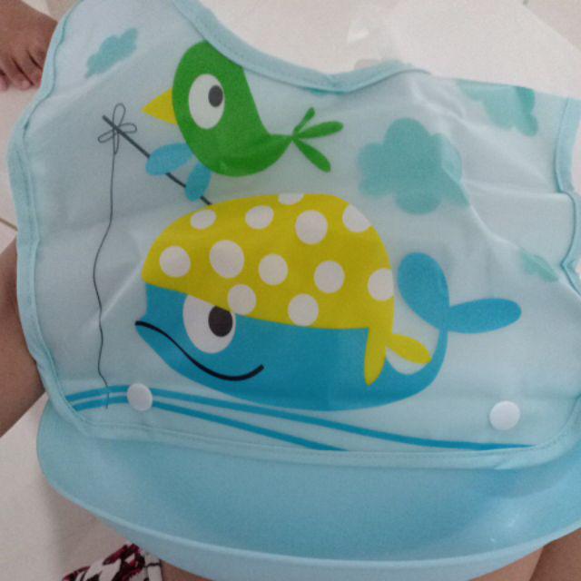 Celemek Makan Anti Air