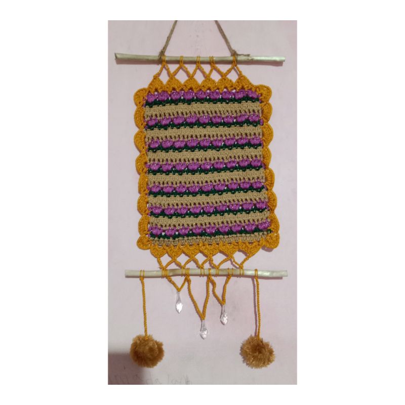 pajangan dinding rajut