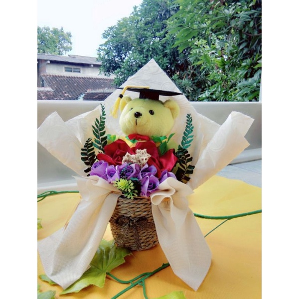 Buket bunga boneka, bunga wisuda, boneka wisuda murah, buket bunga wisuda, boneka toga,hadiah wisuda