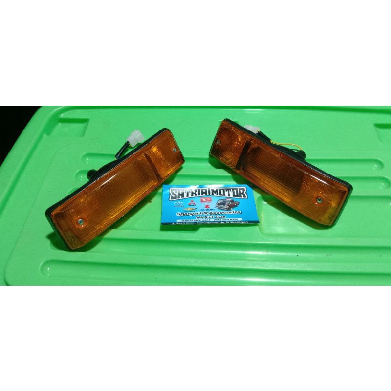 lampu sen depan set Daihatsu Hijet 1000 s75