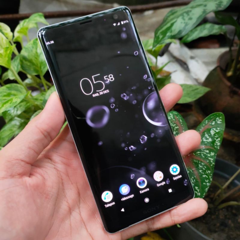 Xperia XZ3 Docomo Silver | Shopee Indonesia