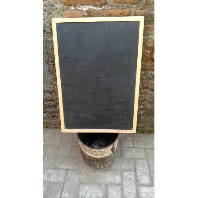 

Papan kapur tulis hitam