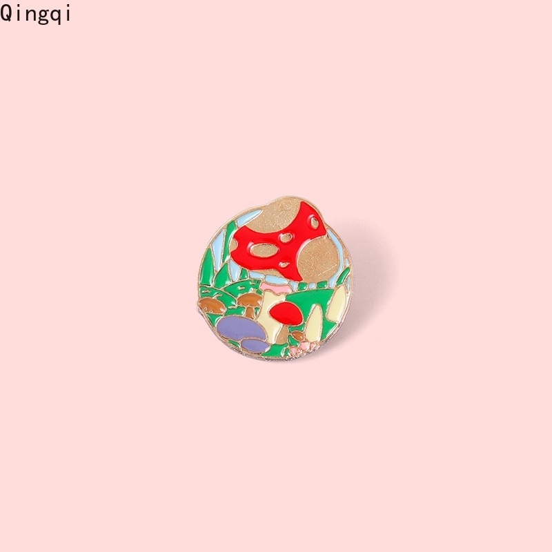 Bros Pin Enamel Bentuk Kartun Jamur Warna Merah Untuk Anak