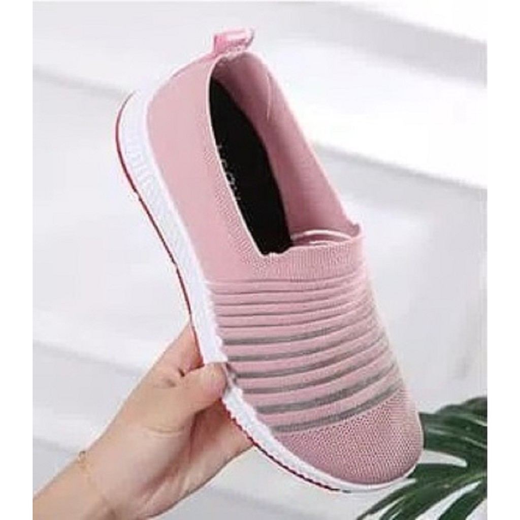 yasminalshop11 sepatu slip on wanita print garis trendy ukuran 36/40