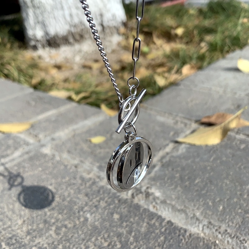 Kalung Liontin Wajah Senyum Bahan Titanium Steel Gaya Hip Hop